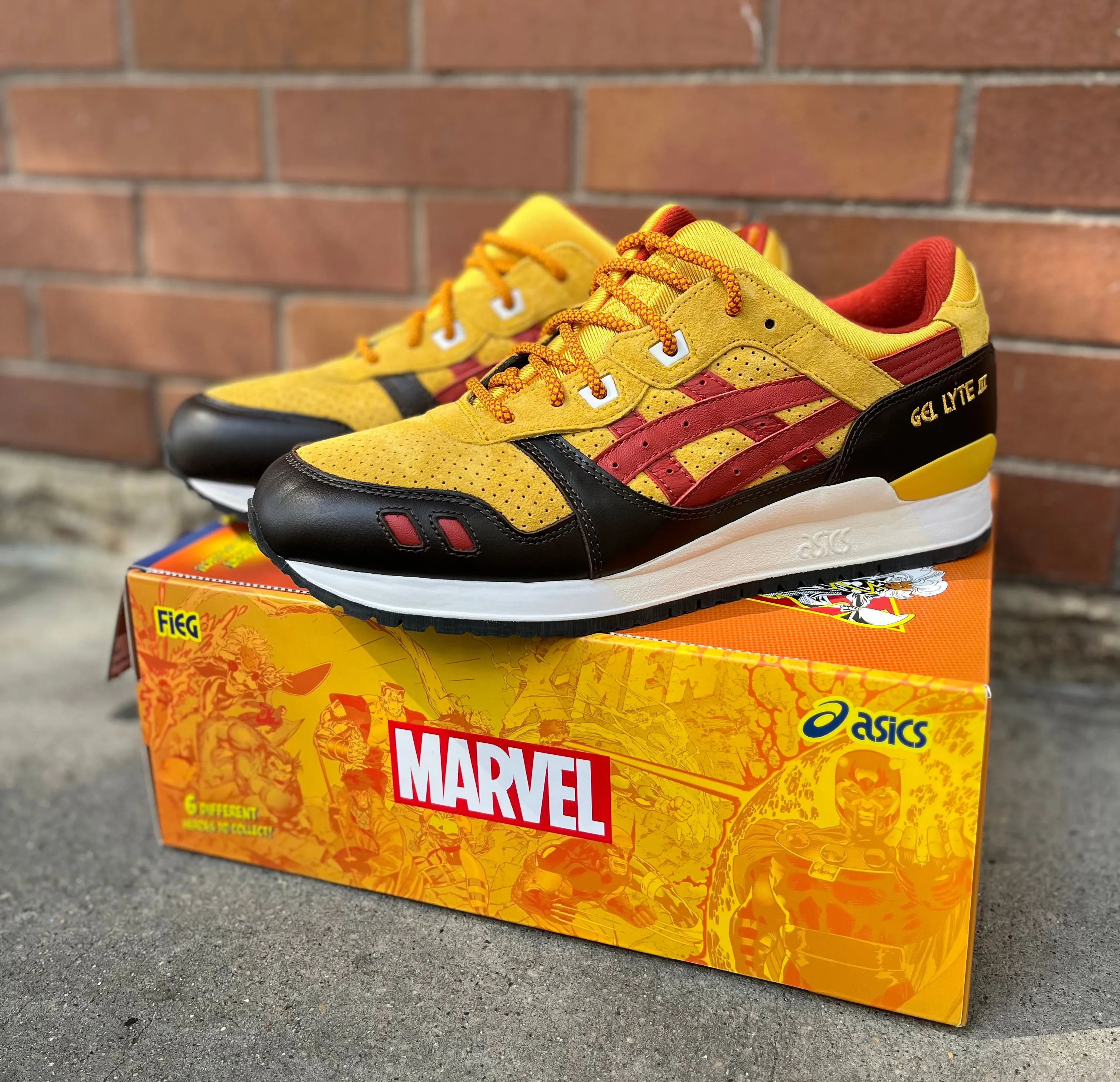 ASICS Gel-Lyte III '07 Remastered Kith Marvel X-Men Wolverine 1980 Opened Box (Silver Trading Card Included)