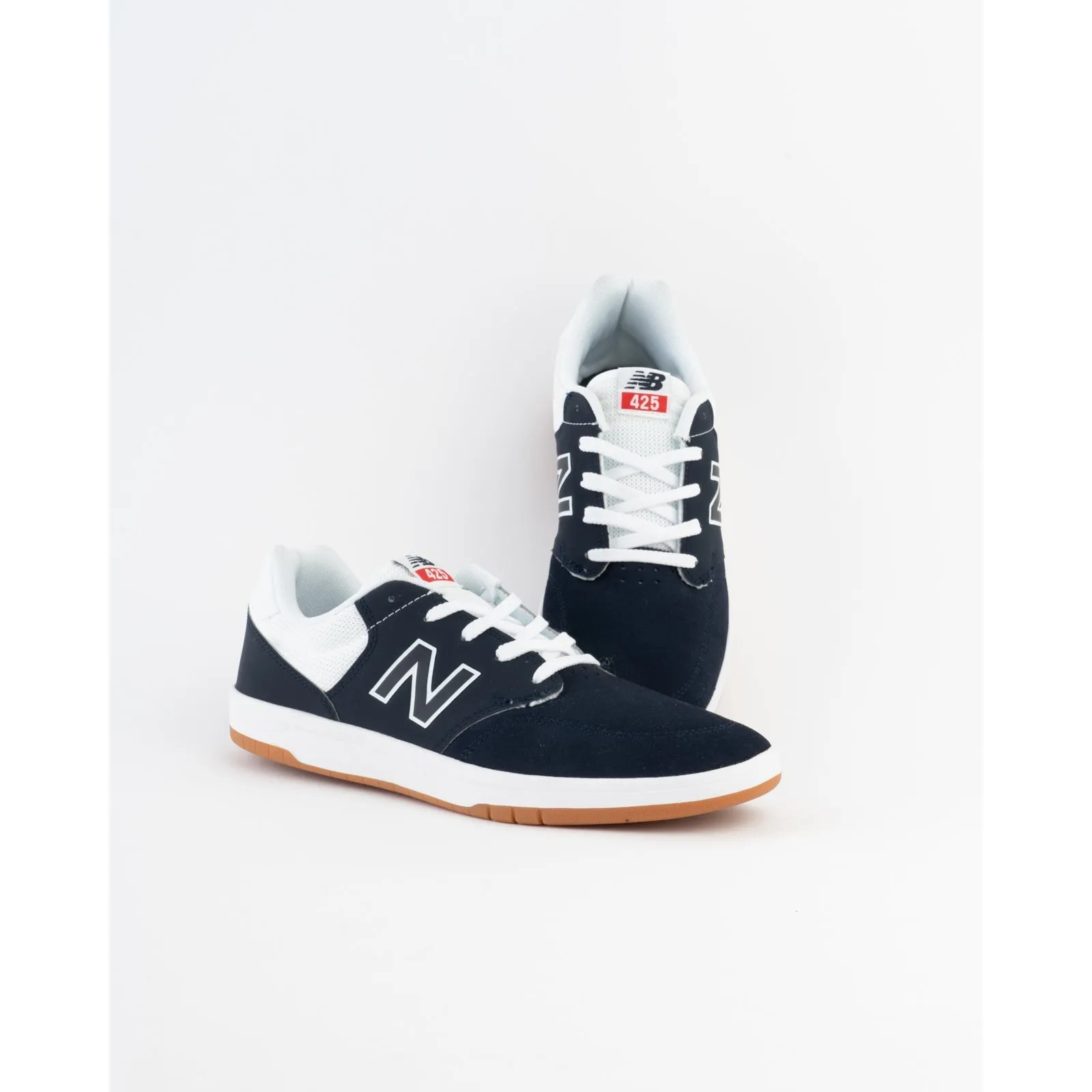 New Balance NM 425