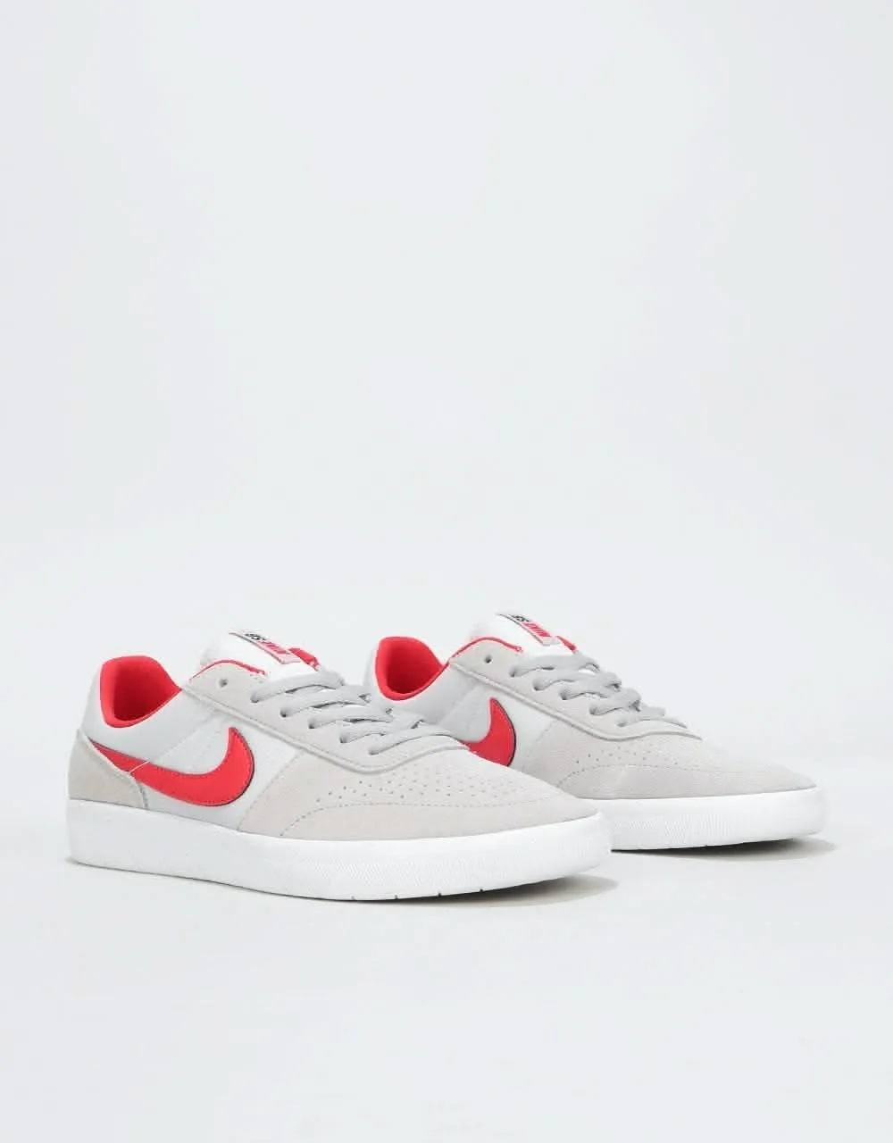 Nike SB Team Classic Skate Shoes - Atmosphere Grey/University Red-Vast