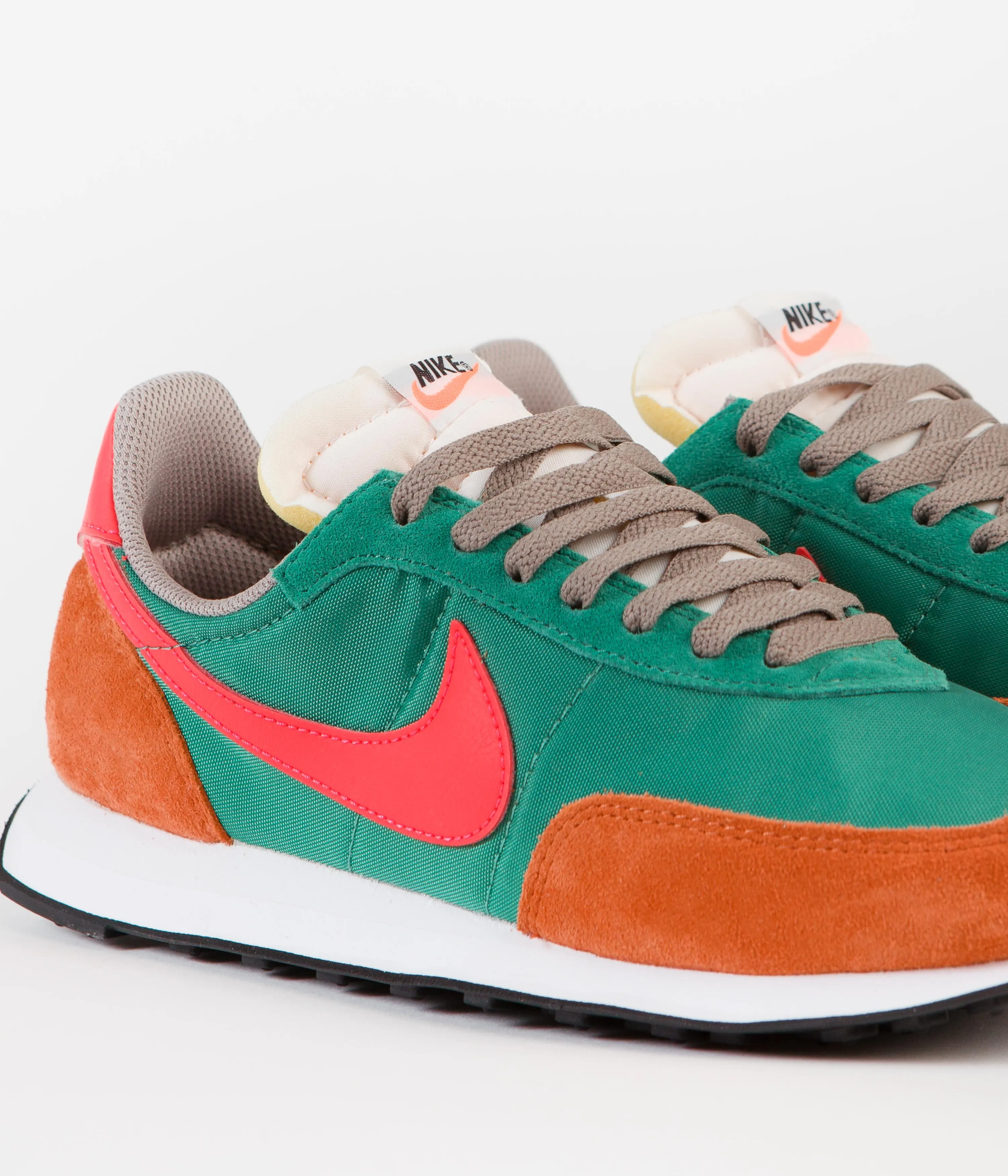 Nike Waffle Trainer 2 SP Shoes - Green Noise / Bright Crimson - Sport Spice