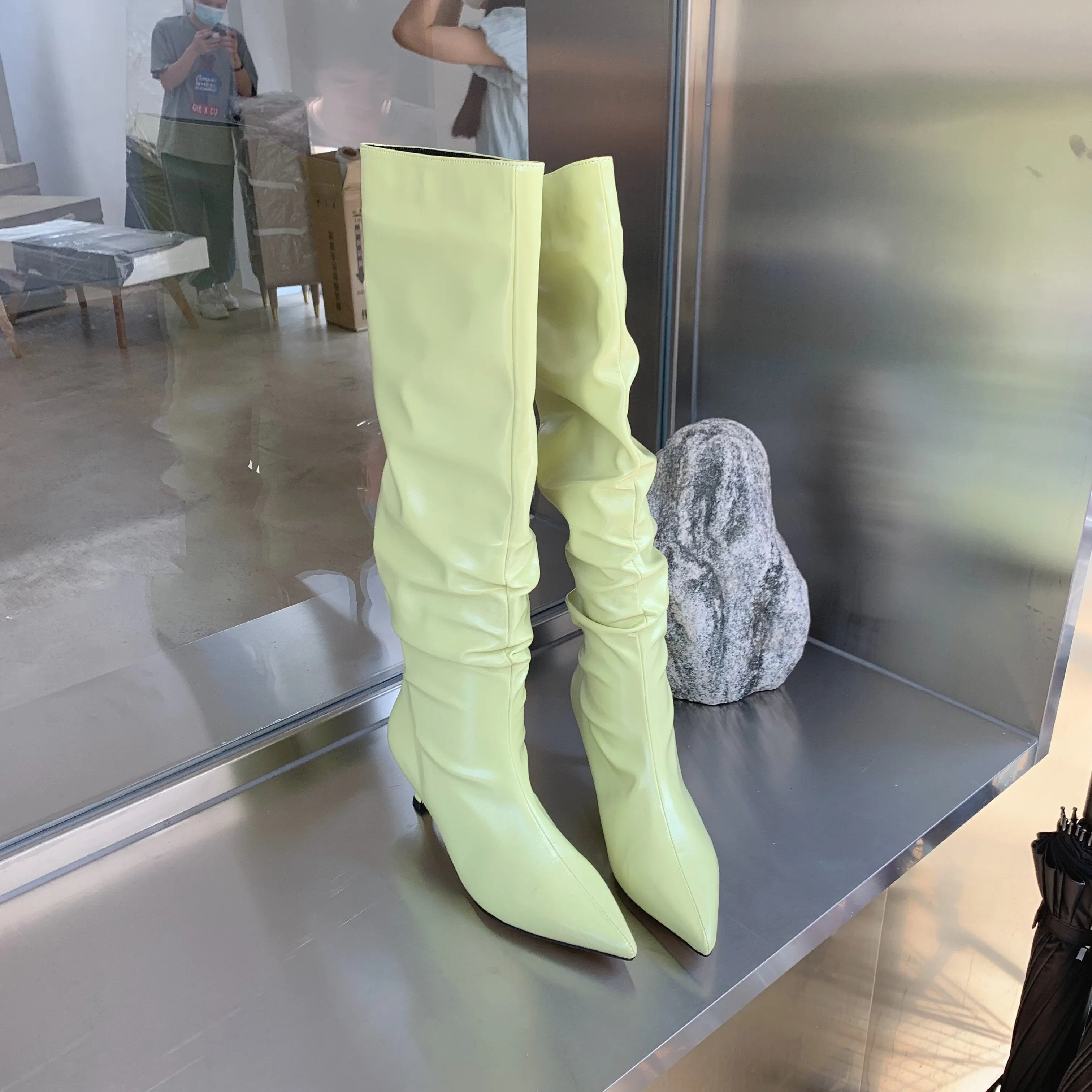 Pleated Design Pointed Toe Boots