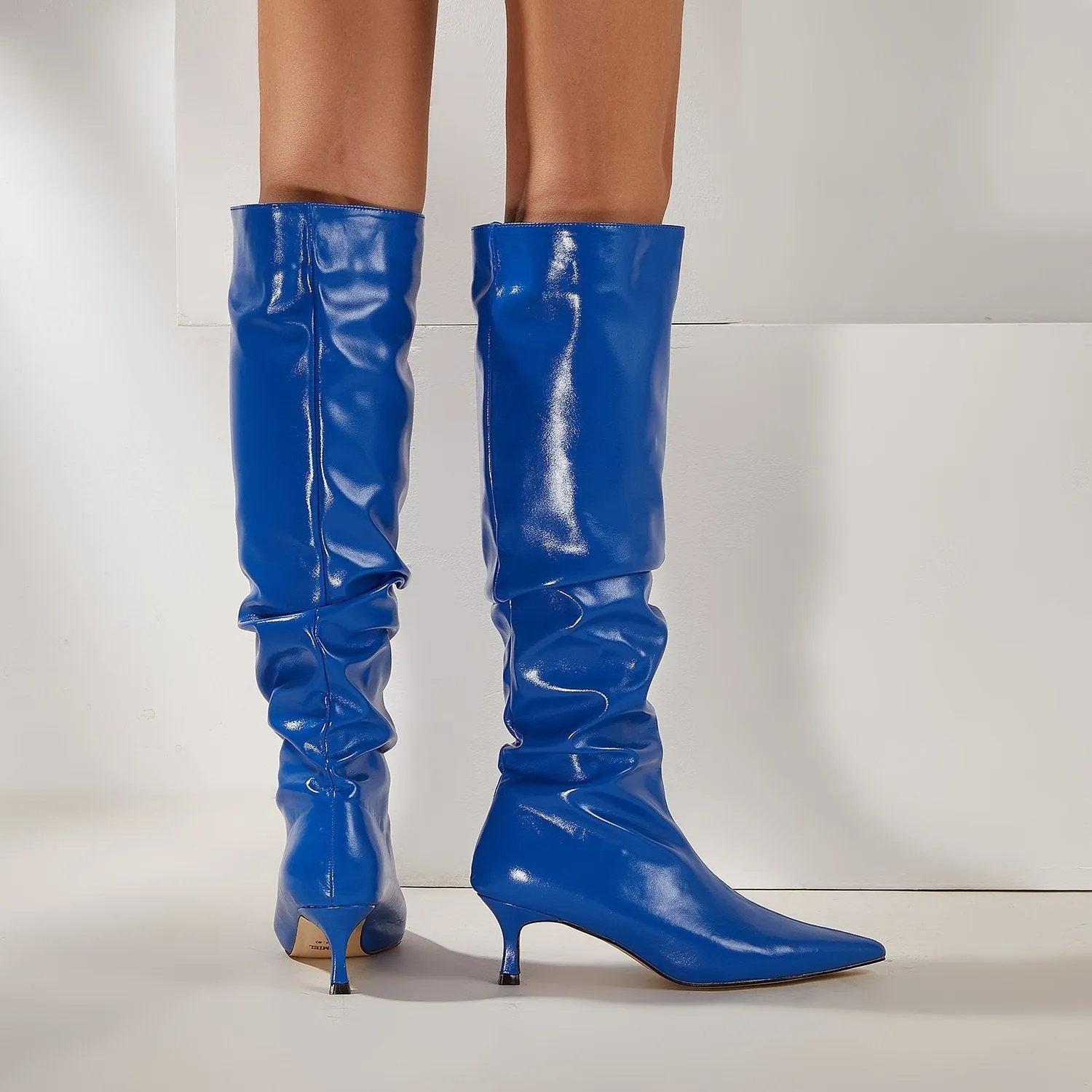 Pleated Design Pointed Toe Boots