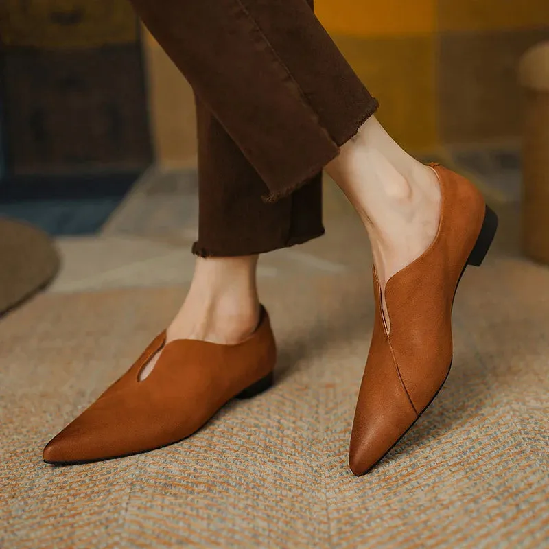 Retro Low Heel Pointed Toe Pumps