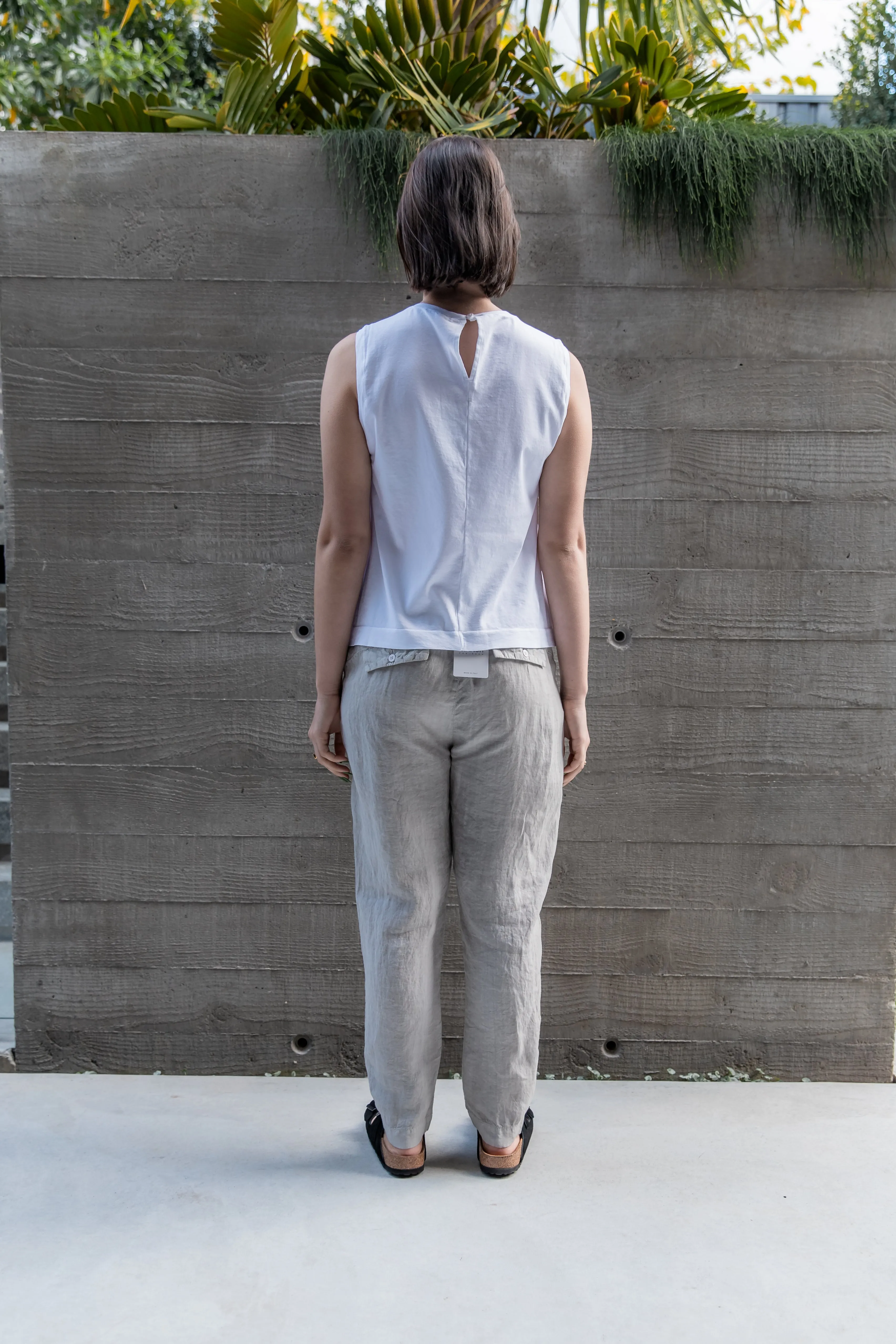 Transit Par Such Tapered Linen Pant in Light Grey