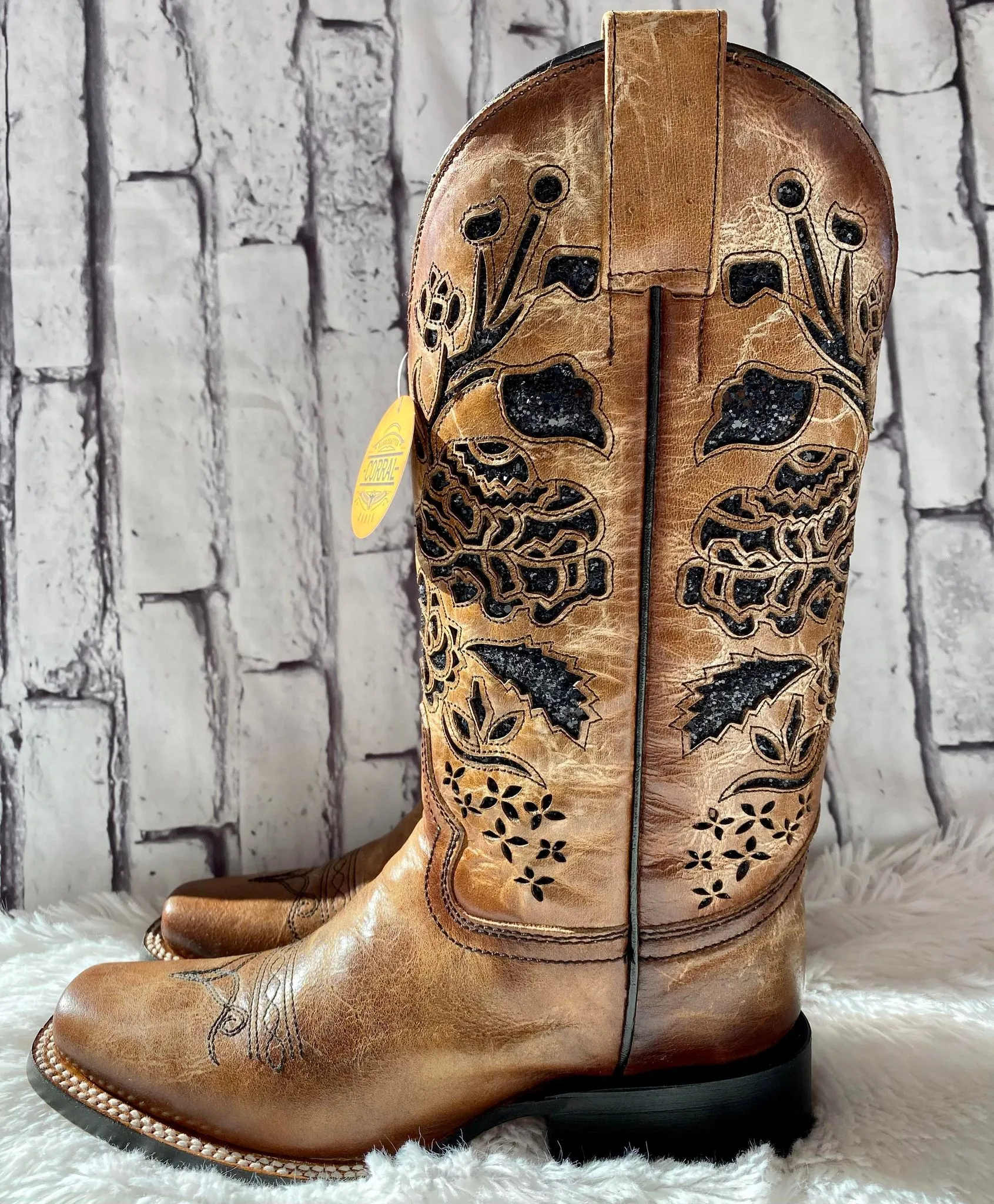 Women's Corral Glitter Inlay & Embroidery Square Toe Boot